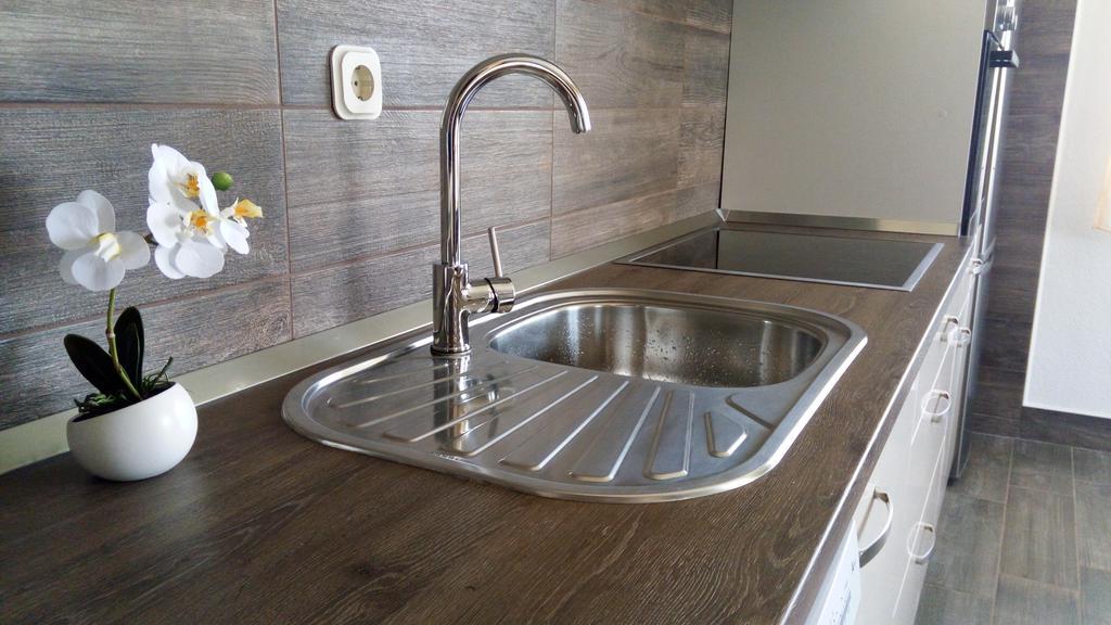 פוסטיר Apartments Ivana מראה חיצוני תמונה